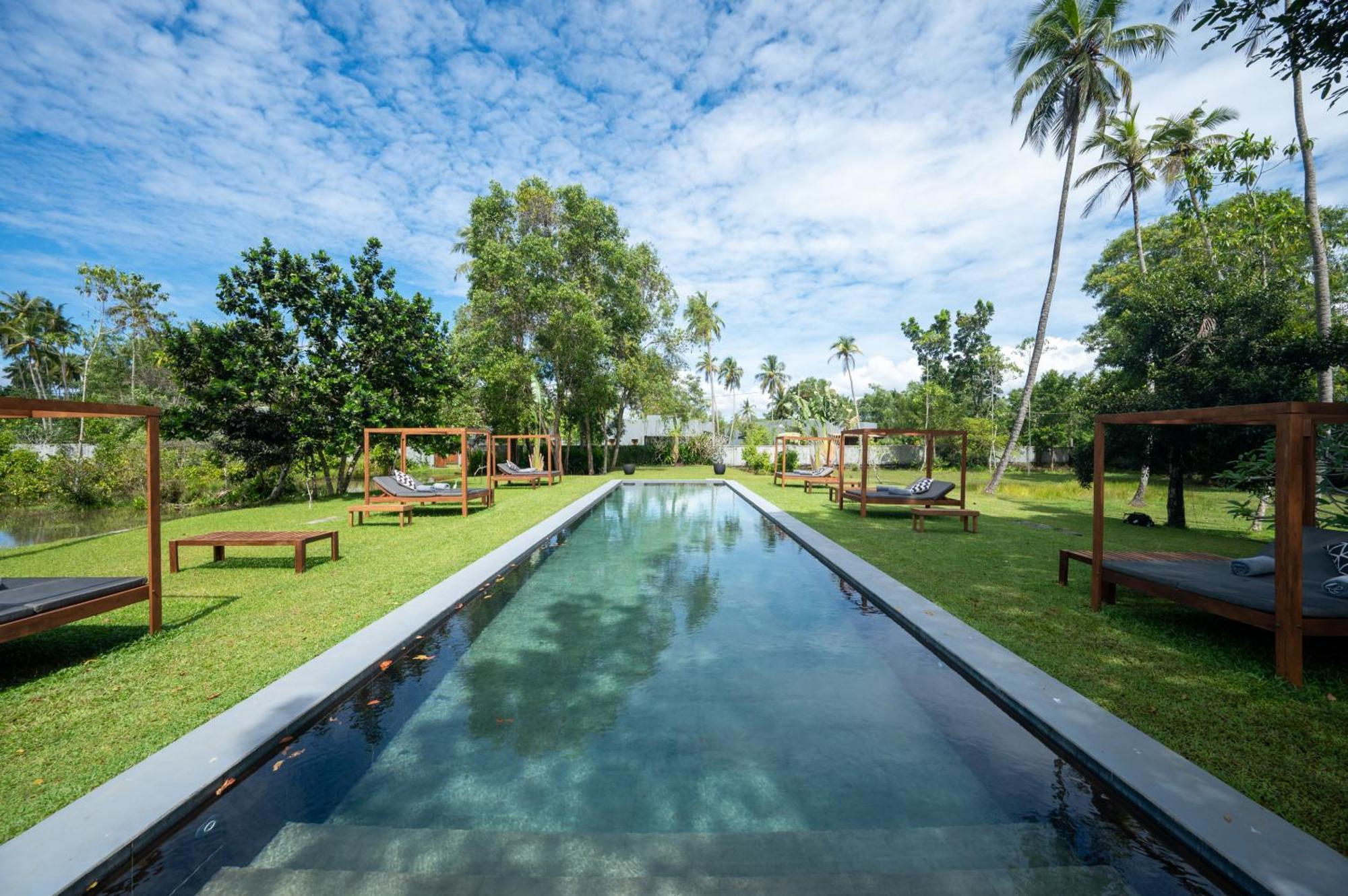 Wirdana Resort&Spa Boossa Bagian luar foto