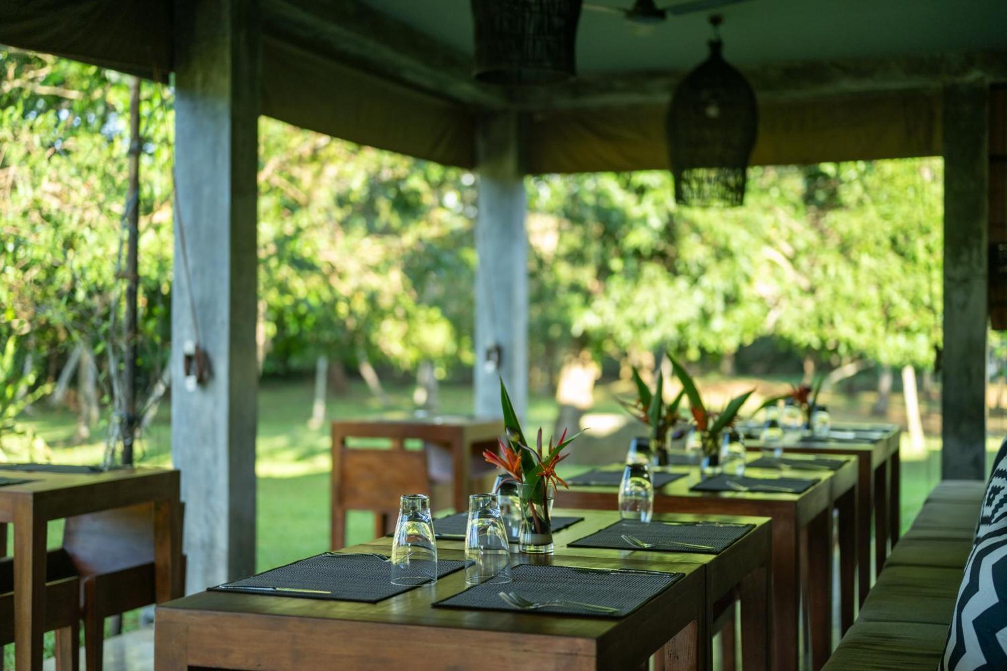 Wirdana Resort&Spa Boossa Bagian luar foto