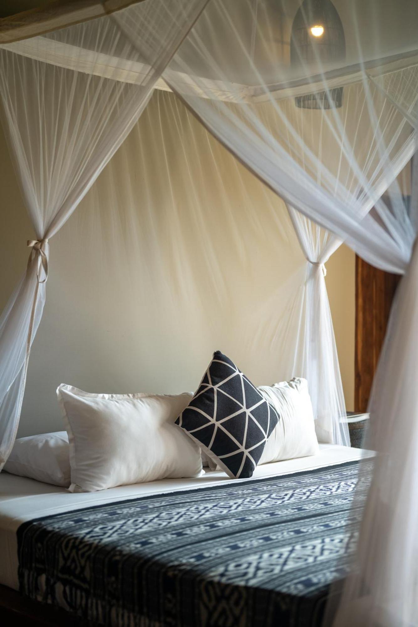 Wirdana Resort&Spa Boossa Bagian luar foto